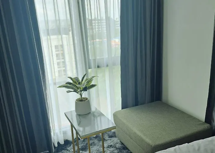 Cybiq Ratchada 32 By Pikul * Bangkok